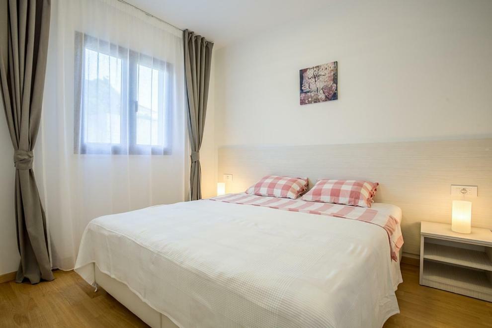 Apartments Jelena Ražanj Exterior foto